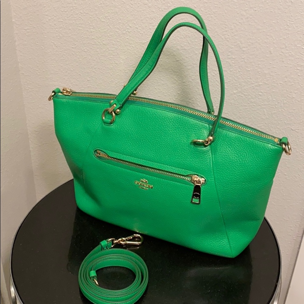 Coach green hand bag!